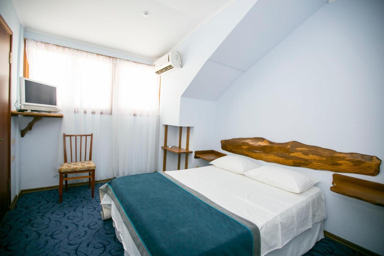 Guest House Lavr Gagra Extérieur photo