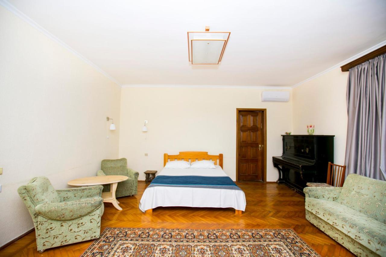 Guest House Lavr Gagra Extérieur photo