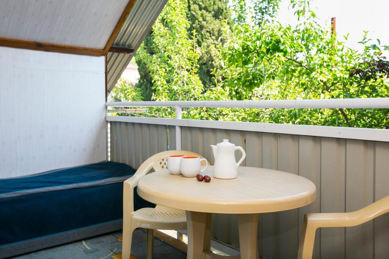 Guest House Lavr Gagra Extérieur photo