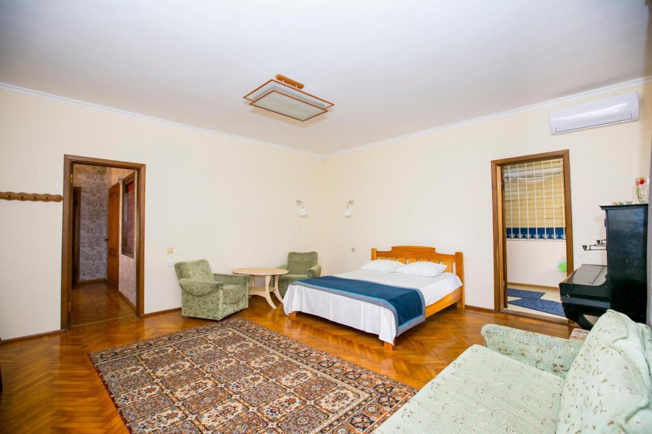 Guest House Lavr Gagra Extérieur photo